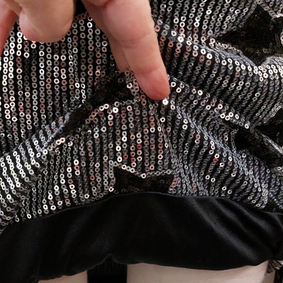 💥SHOWSTOPPER💥Sequin Cocktail Dress w/ Tassel Fringe in Silver & Black - Picture 13 of 15